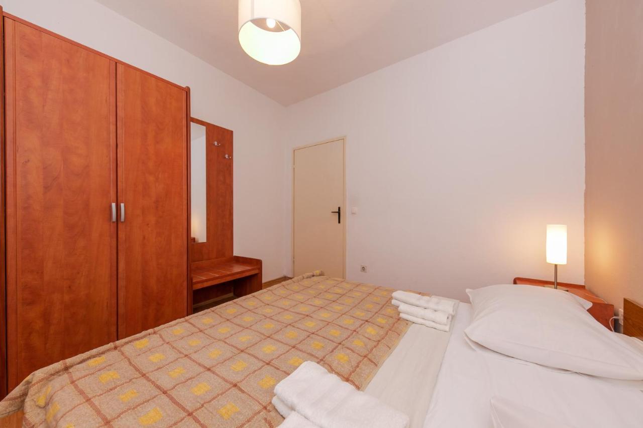Apartments Mate Vinišće 外观 照片
