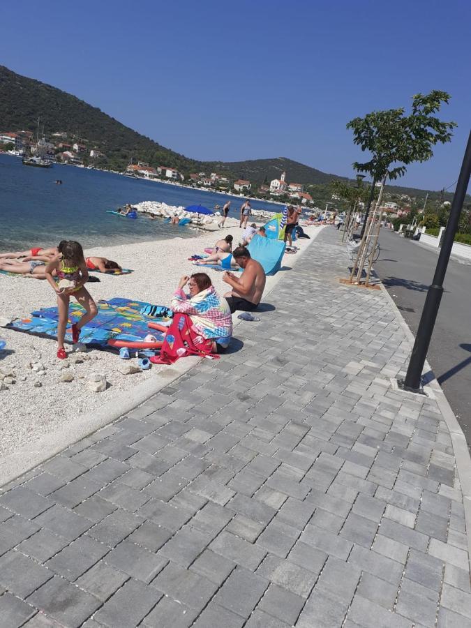 Apartments Mate Vinišće 外观 照片