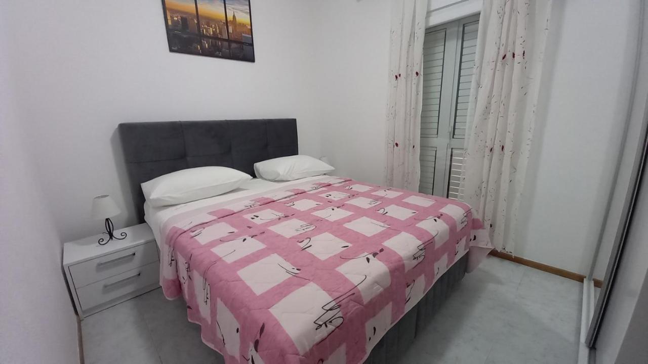 Apartments Mate Vinišće 外观 照片