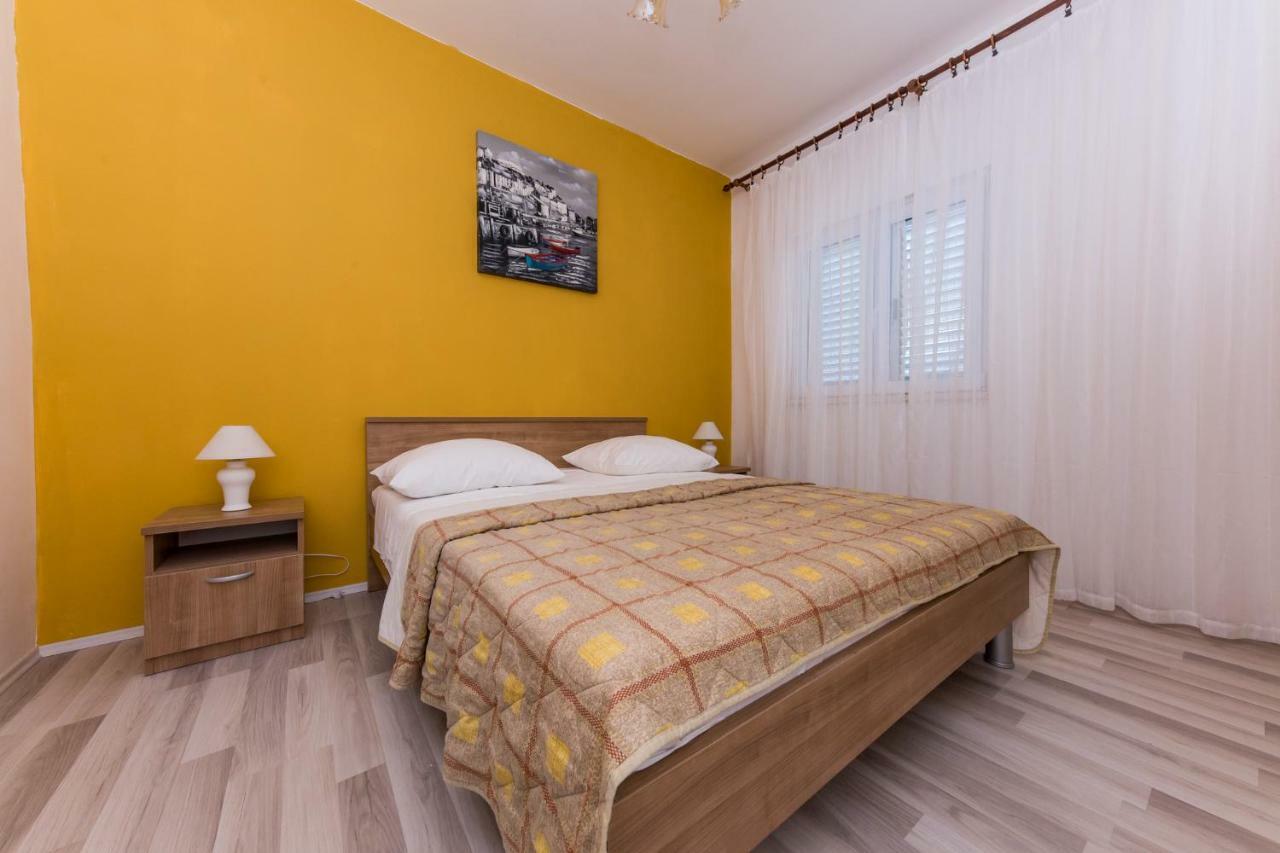 Apartments Mate Vinišće 外观 照片