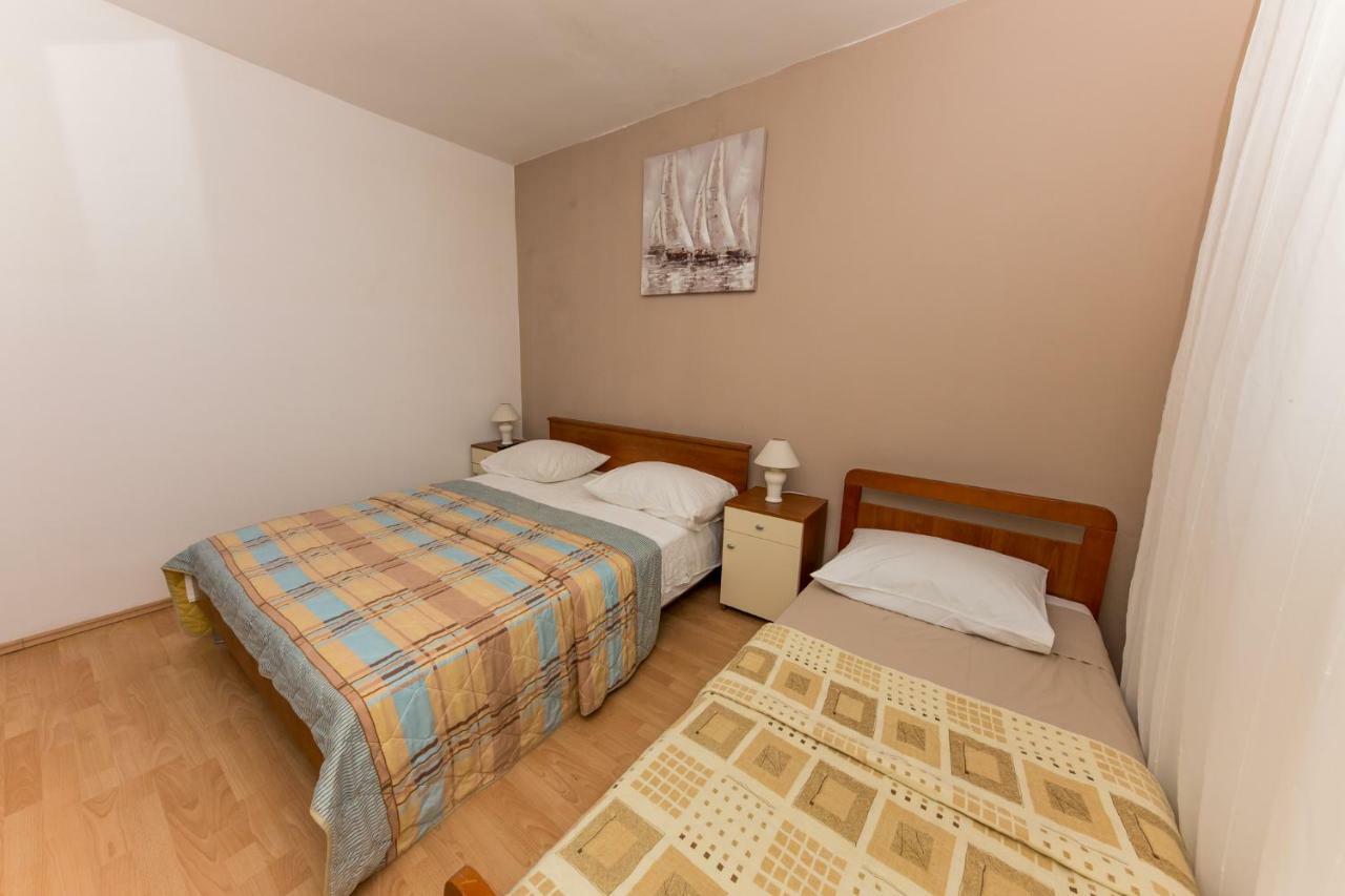 Apartments Mate Vinišće 外观 照片