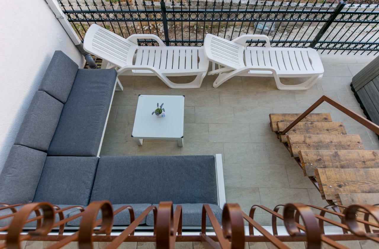 Apartments Mate Vinišće 外观 照片